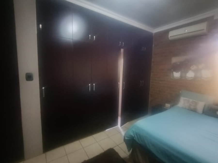 4 Bedroom Property for Sale in New Park Northern Cape